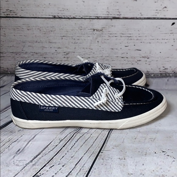 sperry seersucker sneaker
